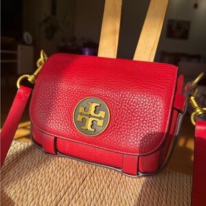 Tory Burch Alastair Red Shoulder Bag (pre-owned)